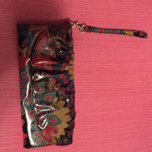 Bohemian wristlet floral 9x4” vinyl